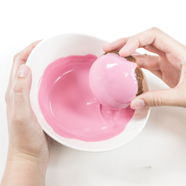 Pastel con glaseado espejo