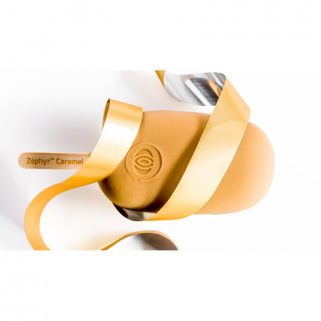 Helado con chocolate de cobertura